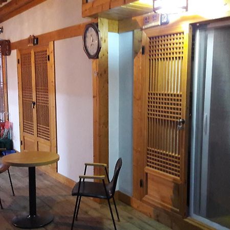Hwangnam Gotaek Keumseulchae Hotel Gyeongju Bagian luar foto