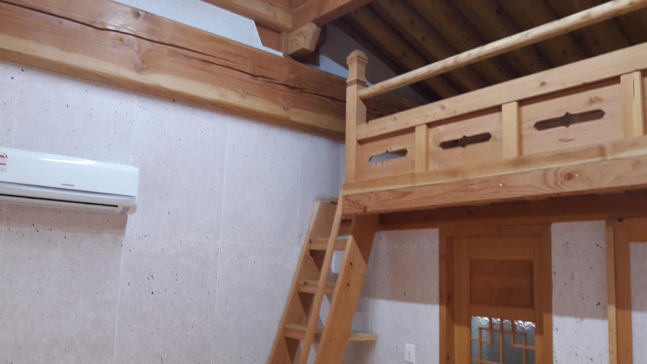 Hwangnam Gotaek Keumseulchae Hotel Gyeongju Bagian luar foto