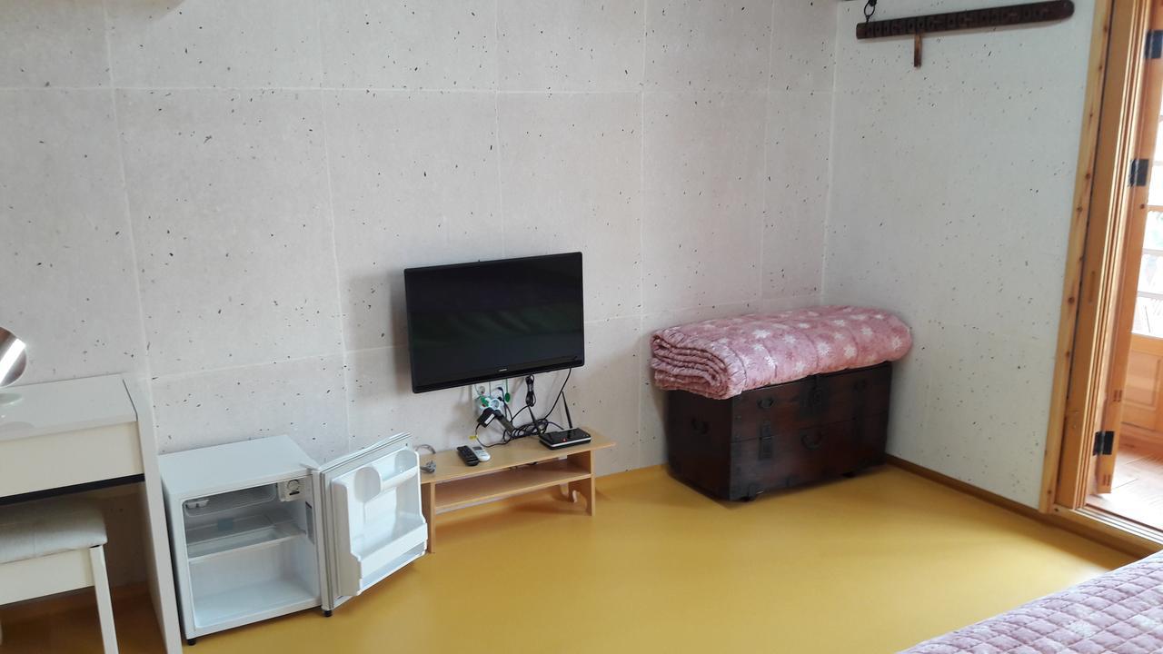 Hwangnam Gotaek Keumseulchae Hotel Gyeongju Bagian luar foto