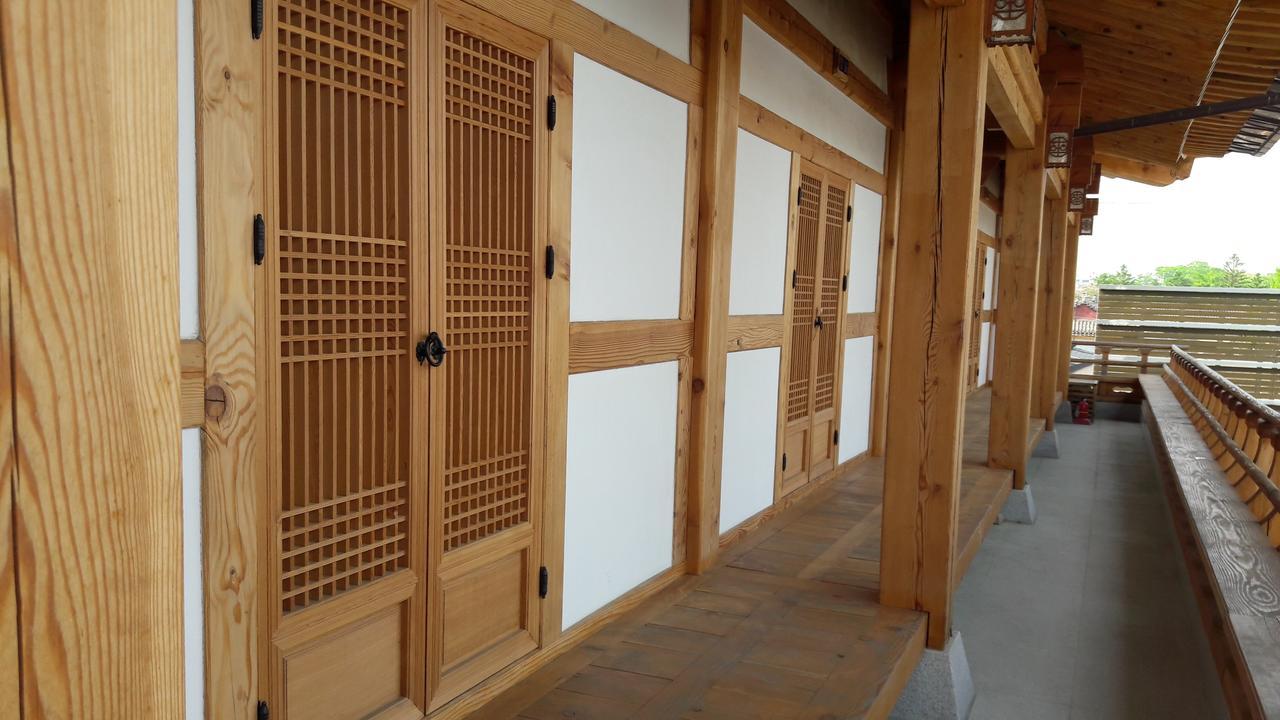 Hwangnam Gotaek Keumseulchae Hotel Gyeongju Bagian luar foto