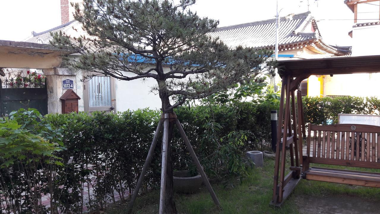 Hwangnam Gotaek Keumseulchae Hotel Gyeongju Bagian luar foto