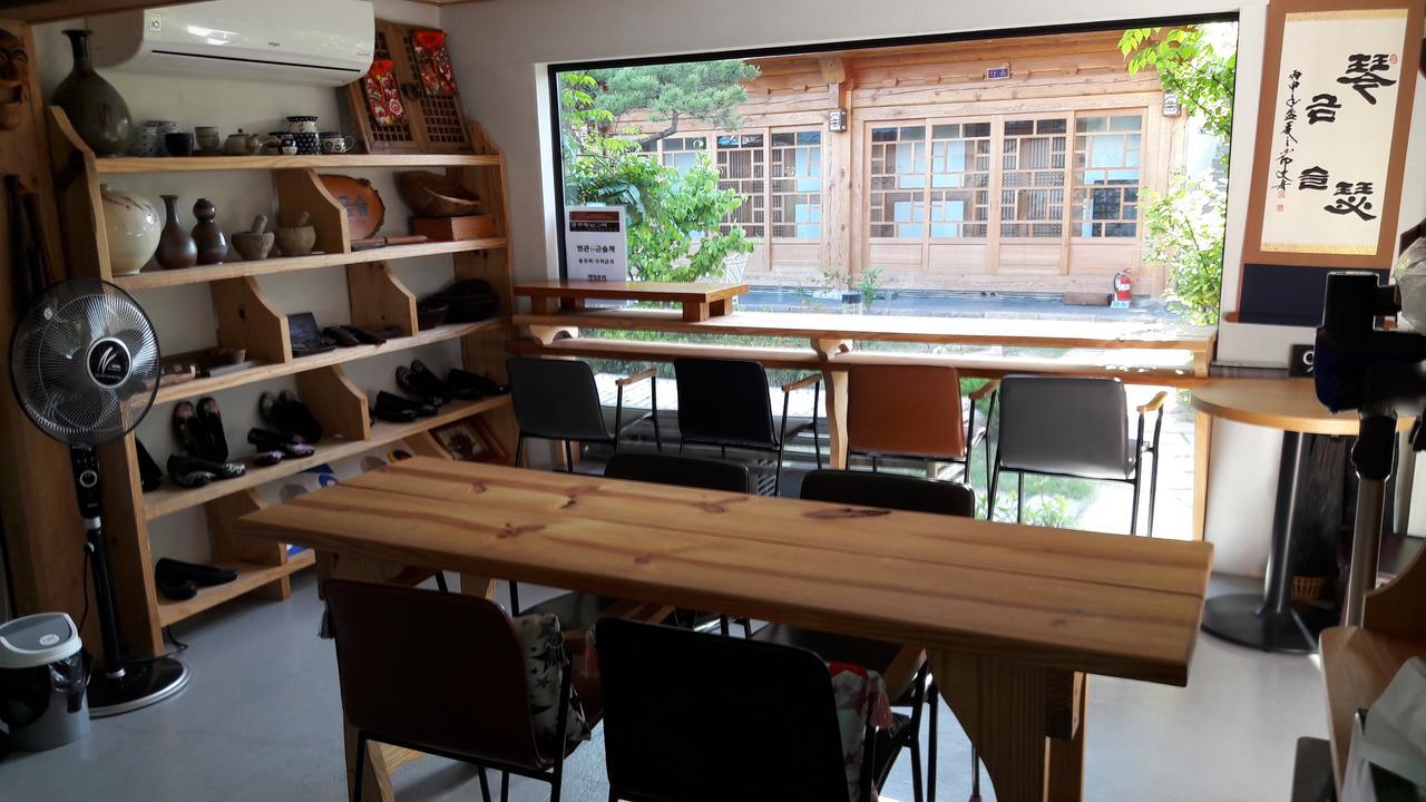 Hwangnam Gotaek Keumseulchae Hotel Gyeongju Bagian luar foto