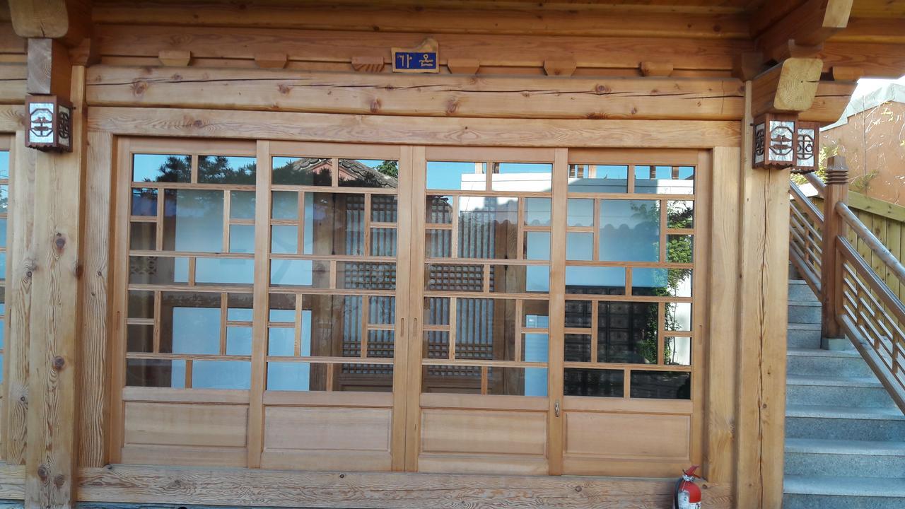 Hwangnam Gotaek Keumseulchae Hotel Gyeongju Bagian luar foto