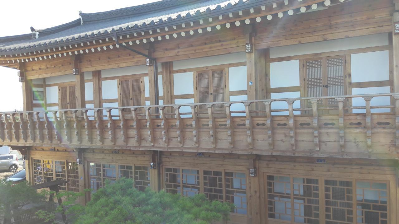 Hwangnam Gotaek Keumseulchae Hotel Gyeongju Bagian luar foto