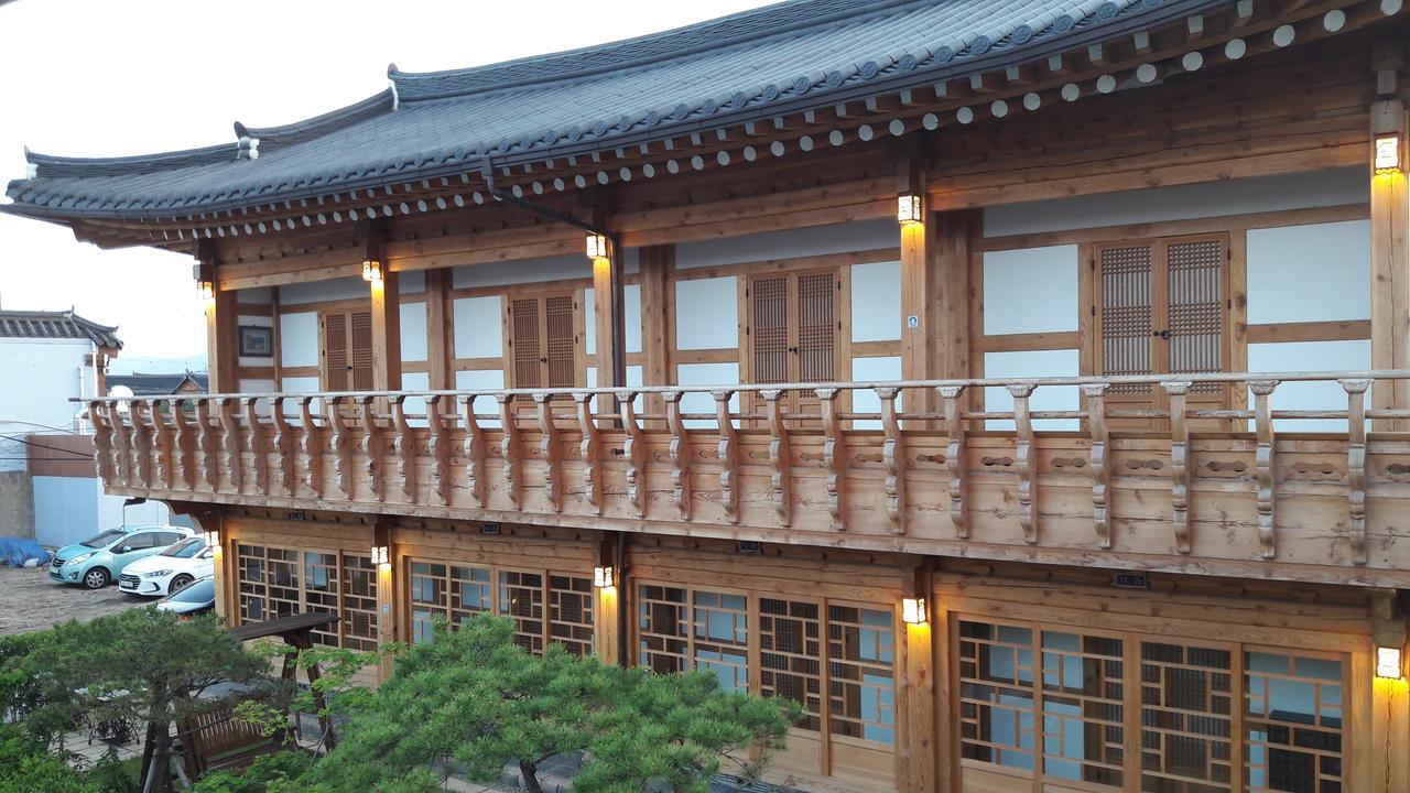 Hwangnam Gotaek Keumseulchae Hotel Gyeongju Bagian luar foto